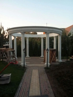 Ротонда тип 5, 8 колонн, диаметр 5700 мм Высота: 3620 мм, прямая, без купола, с тумбой